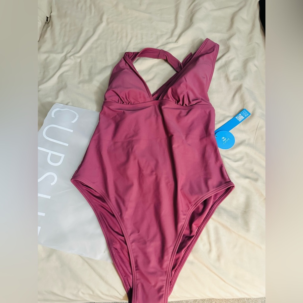 V-neck Criss Cross Backless One Piece Swimsuit
